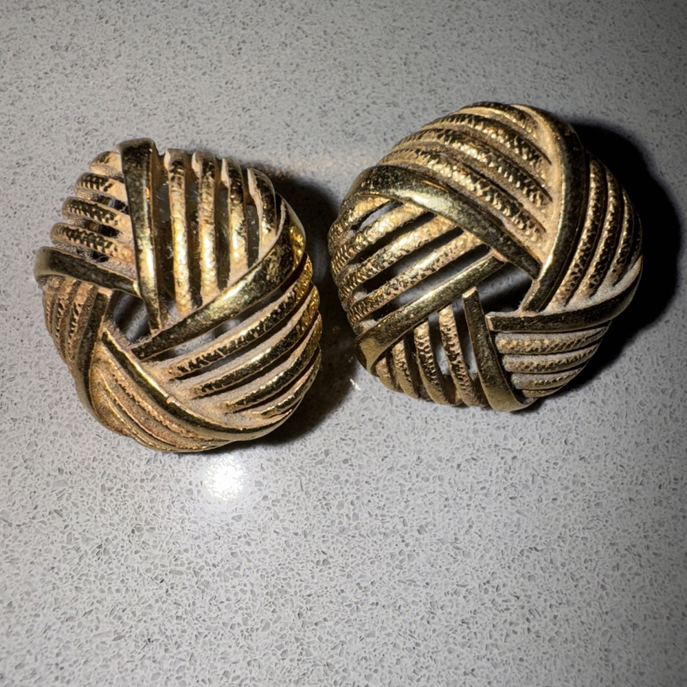 Vintage Goldtone Rope Knot Button Style pierced Earrings